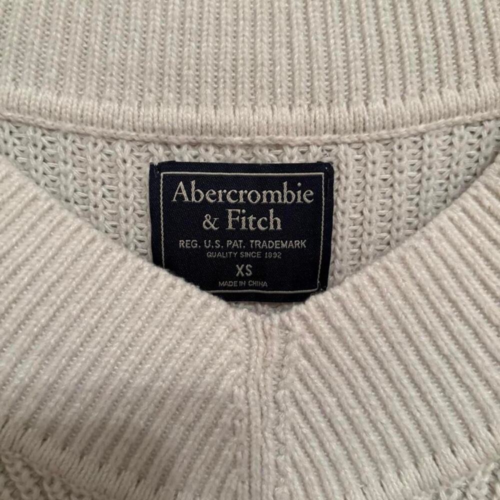 Abercrombie fitch cream sweater